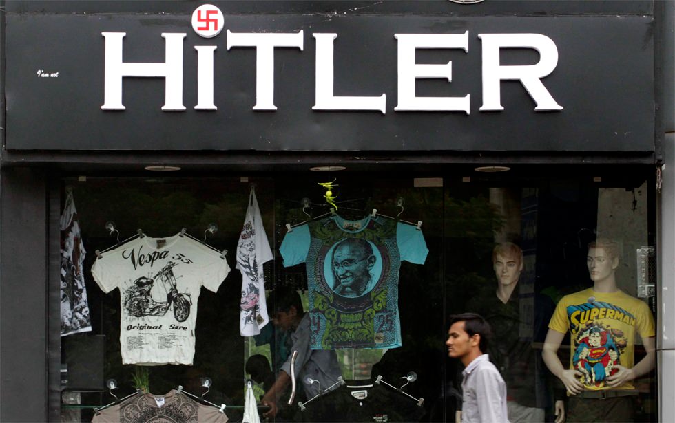 Hitler, obligado a cambiar de nombre