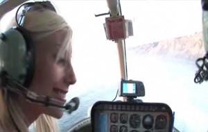 La felación de Puma Swede en un helicóptero