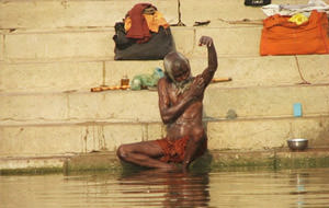 Muerte en Varanasi (la India más sagrada)
