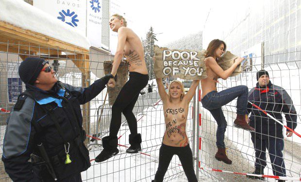 femen-davos02
