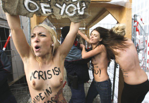 femen-davos04