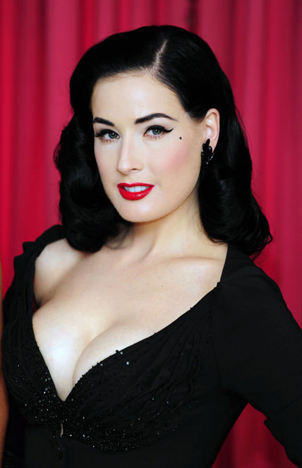 Dita Von Teese para Wonderbra