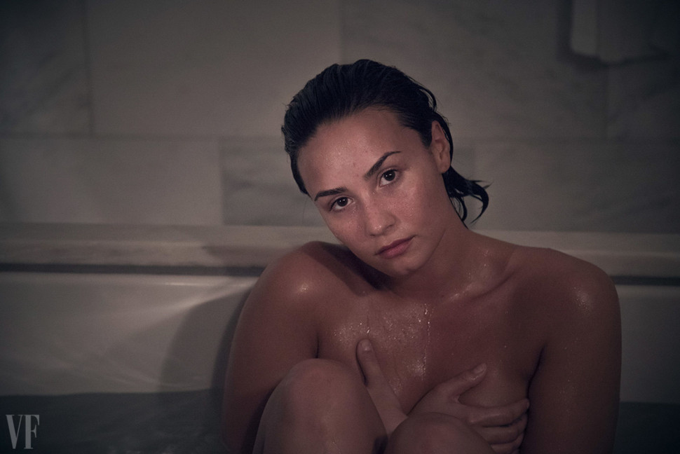 El Desnudo Honesto De Demi Lovato Orgasmatrix