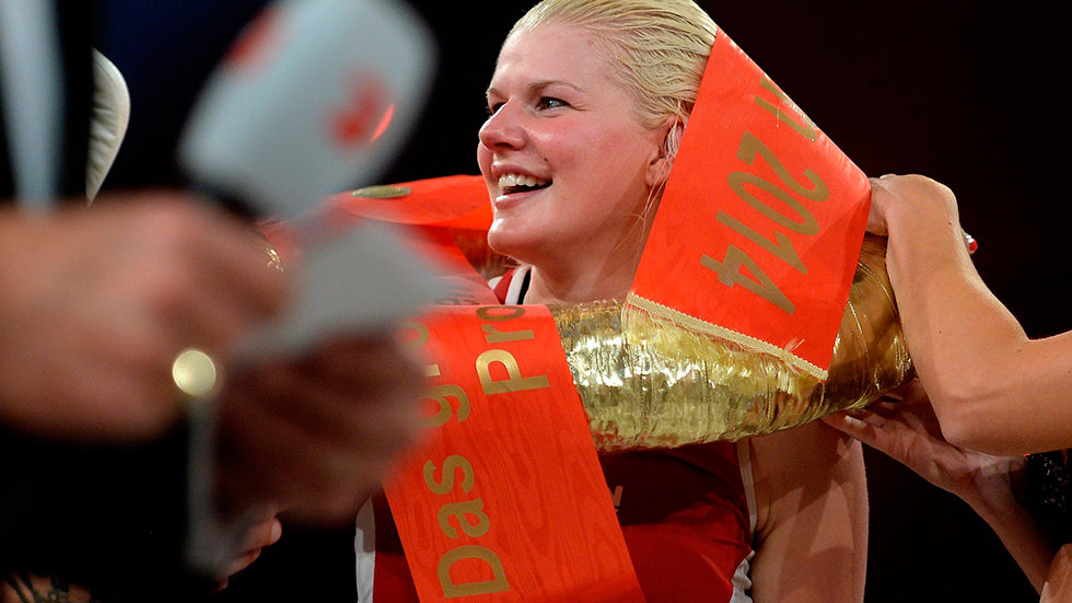 jordan carver vs melanie mueller