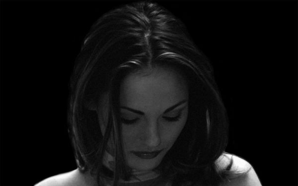 Contemplating_Venus_by_nolody